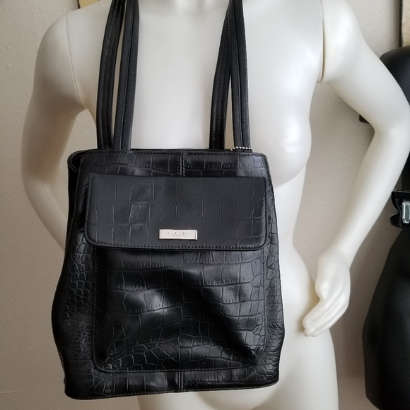 nine west Handbags - Nine west black leather shoulder bag.
